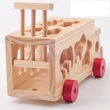 Kép 3/3 - Fa formaválogató teherautó állatokkal