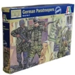 Kép 1/3 - Italeri 1/72 German Paratroopers Német katonai figurák makett