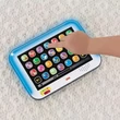 Kép 2/4 - Fisher-Price: Kacagj és fejlődj tanuló tablet 2024-es kiadás (magyar nyelvű) - Mattel