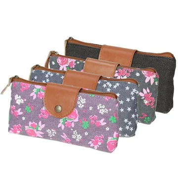 Spirit: Retro virágos tolltartó többféle változatban 1db