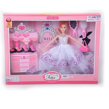 Báli ruhás divat baba kiegészítőkkel 28cm