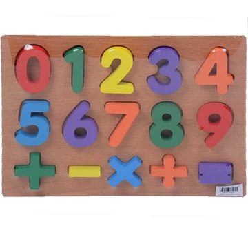 Számok fa formaillesztő játék