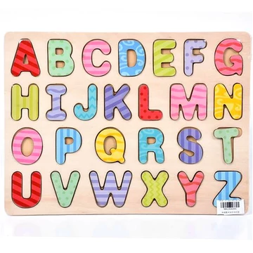 Betűk fa formapuzzle