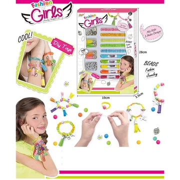 Fashion fonalas karkötő szett gyöngyökkel és medálokkal