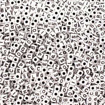 PlayBox: Mini betűs fűzhető 1000db-os gyöngy csomag