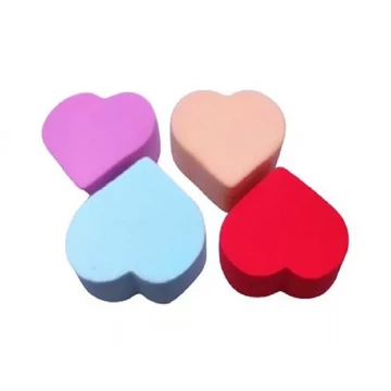 Lora szív alakú sminkszivacs többféle színben 920261