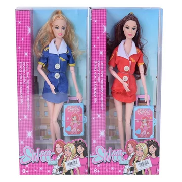 Nicky légiutas kísérő divatbaba többféle változatban