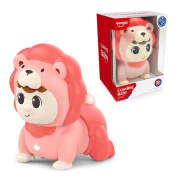 Happy World: Kúszó-Mászó Baba oroszlán jelmezben pink színben 13x17cm