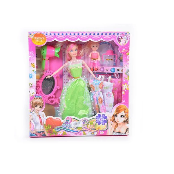 Stílusos baba tükörrel, ruhákkal és kiegészítőkkel 28cm