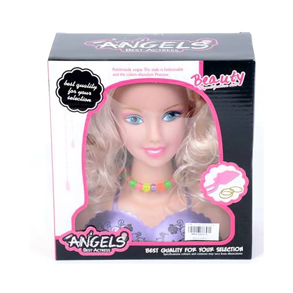 Fodrászbaba szőke hajjal és színes nyaklánccal