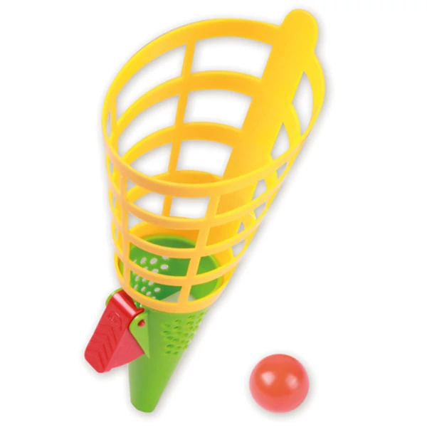 LENA: Tölcséres ügyességi labdajáték