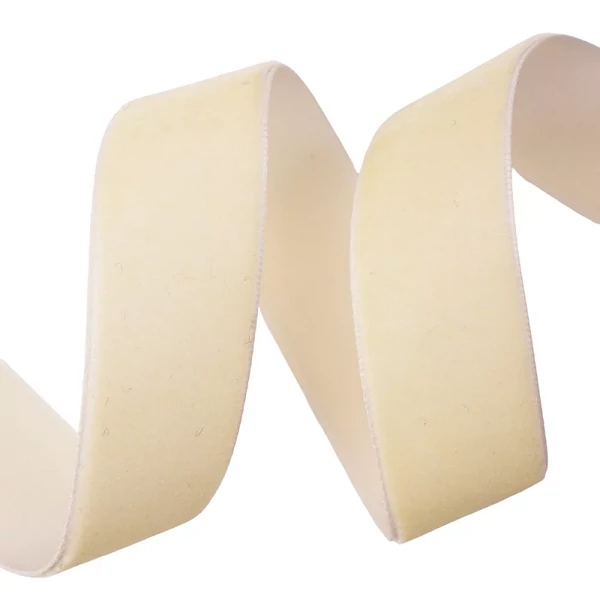 Krém színű bársony szalag 22mmX10M ZV22-14