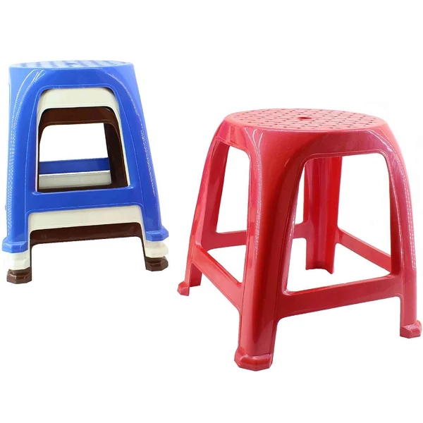 Sterk fellépő többféle színben 