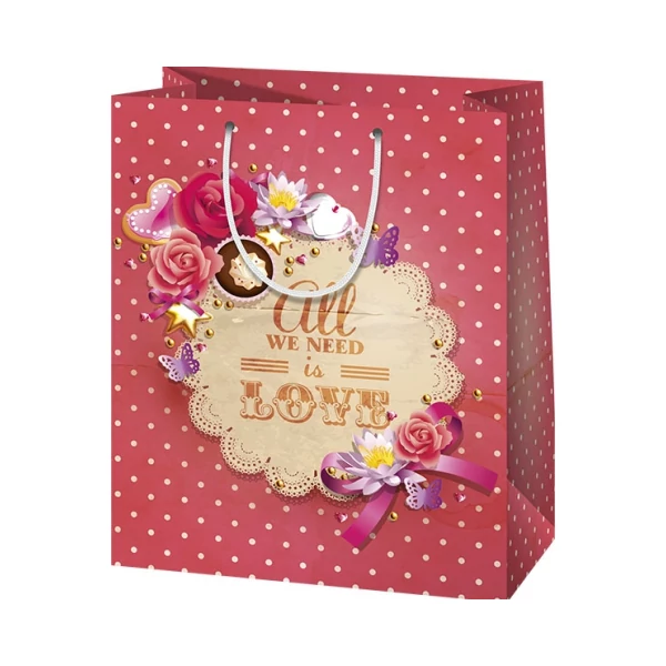 "All I need is Love" mintás közepes méretű ajándéktáska 18x23x10cm-es
