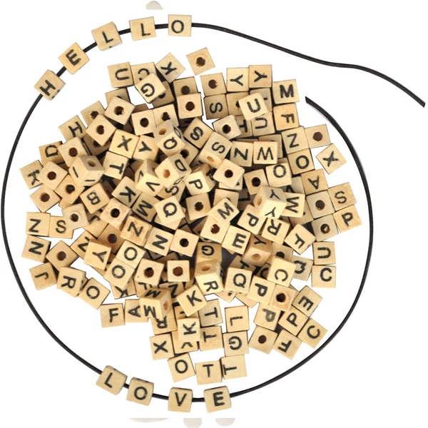 PlayBox: Natúr fa fűzhető betűkockák 7x7mm-es méretben 300db-os csomag