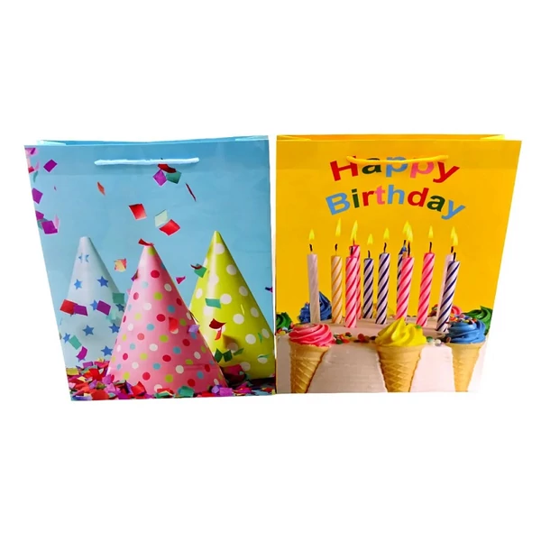 Születésnapos ajándéktasak többféle változatban 24x18x7cm 70226