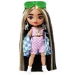 Kép 3/3 - Barbie Extravagáns mini baba kockás ruhában - Mattel