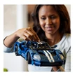 Kép 6/8 - LEGO® Technic: 2022 Ford GT (42154)