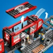 Kép 7/8 - LEGO® City: Belvárosi villamos és megálló (60423)