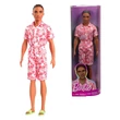 Kép 1/4 - Barbie: Divatdiktátor Ken baba rózsaszín virágos ruhában - Mattel