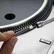 Kép 2/7 - Reloop Tone Arm & Cartridge Contact Cleaning Set Lemezjátszó hangkar + hangszedő tisztító szett