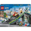 Kép 1/5 - LEGO® City: Határok nélkül: Versenypálya rámpákkal (60460)