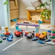 Kép 3/4 - LEGO® DUPLO®: F1® versenyautók és pilóták (10445)