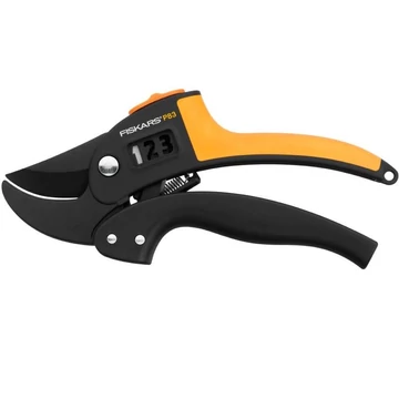 Fiskars PowerStep™ metszőolló, rávágó P83 111670 (1000575)