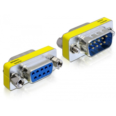 Delock Adapter Sub-D9 tűs apa / anya