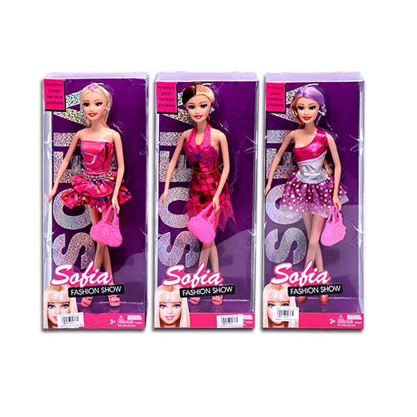 Sofia Fashion Show baba pink ruhában 3 változatban