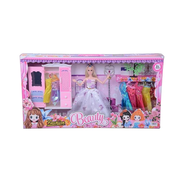 Betty baba gardróbbal és divatos ruhákkal 30cm